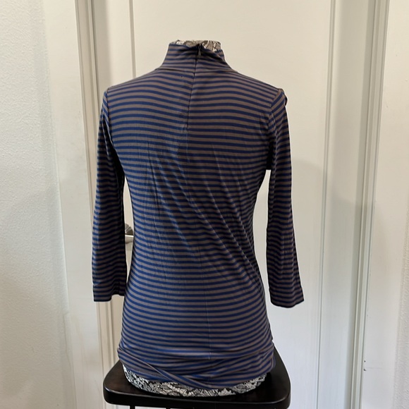 Demylee stretch mock turtleneck top - Picture 4 of 8